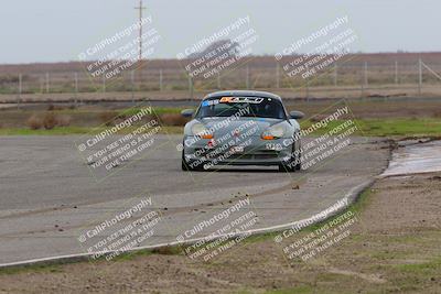 media/Jan-15-2023-CalClub SCCA (Sun) [[40bbac7715]]/Group 3/Qualifying (Sweeper)/